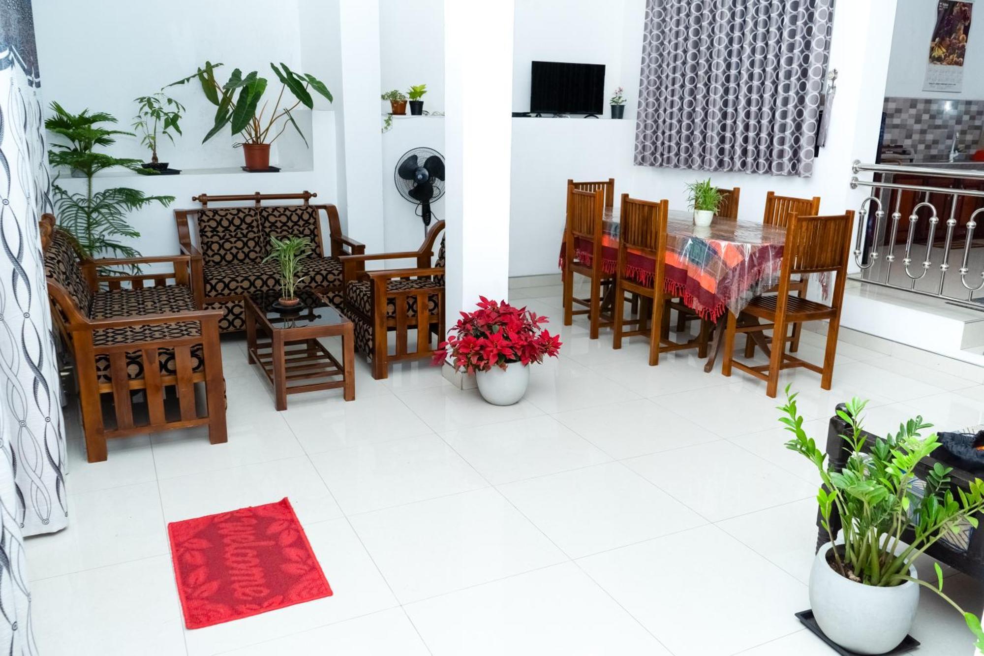 Flower Top إيلا المظهر الخارجي الصورة